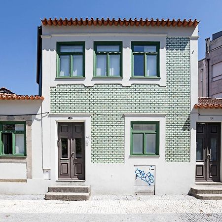 D. Joao IV Apartments By Lovelystay Порту Екстер'єр фото